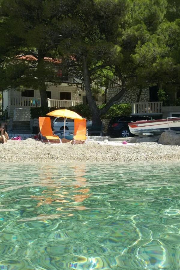 Apartments By The Sea Brela, Makarska - 11821 Eksteriør billede