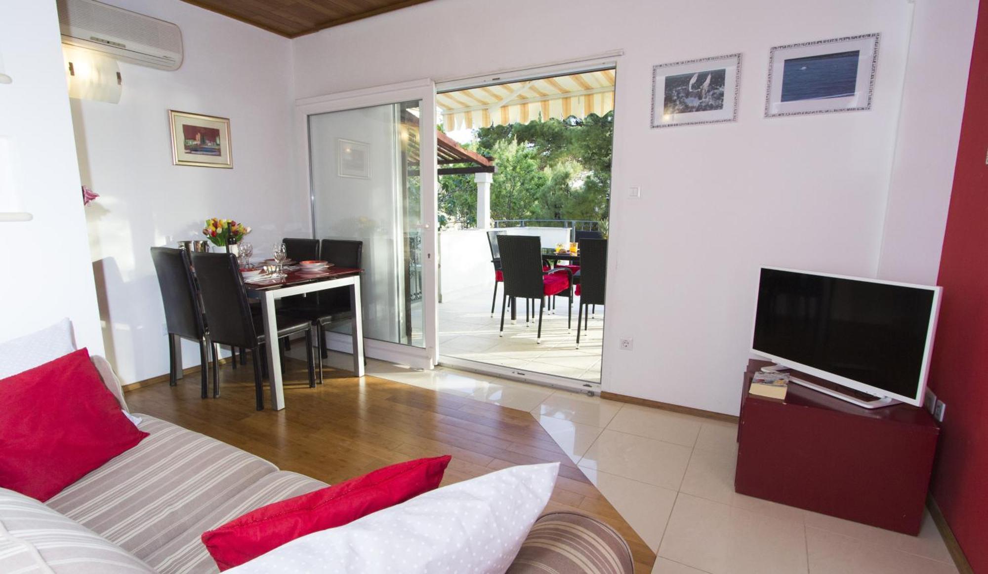 Apartments By The Sea Brela, Makarska - 11821 Værelse billede